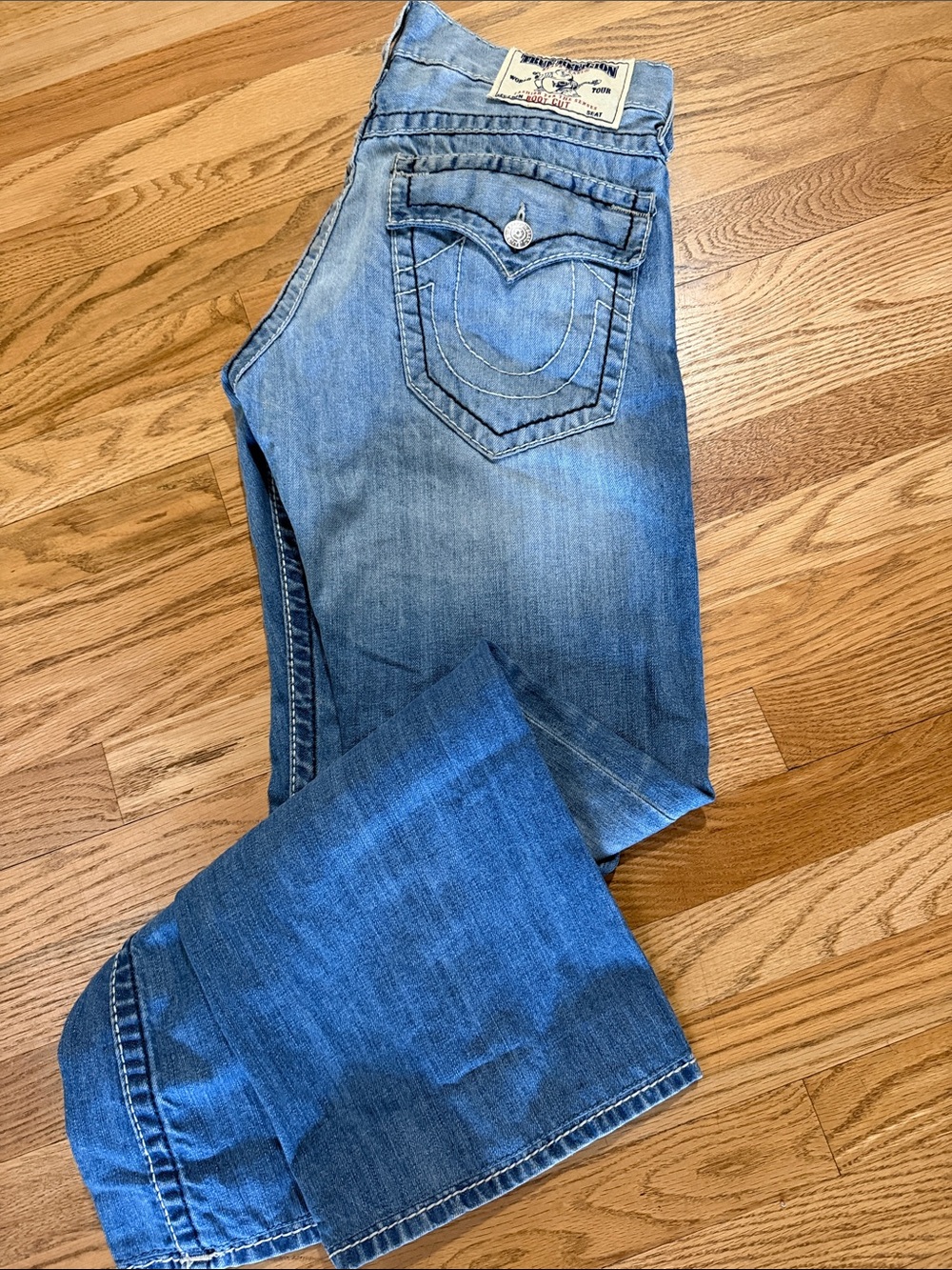 True Religion Men’s Blue Bootcut Jeans size 32.  Excellent condition